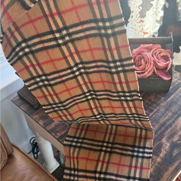 Burberry Tan and Black 100% Cashmere Plaid Scarf - Picture 4 of 5